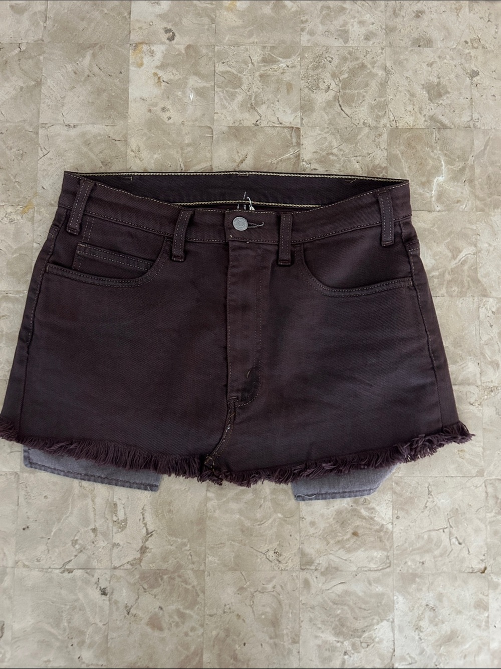 NWT Urban Renewal Levi's Reconstructed Denim Mini Skirt Raw Hem Women’s Size S